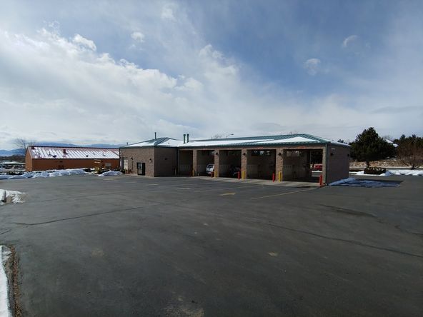 Lotus Car Wash: 5155 Austin Bluffs Pkwy, Colorado Springs, CO 80918